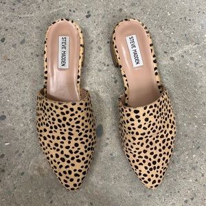 Steve Madden cow hair leopard print mules